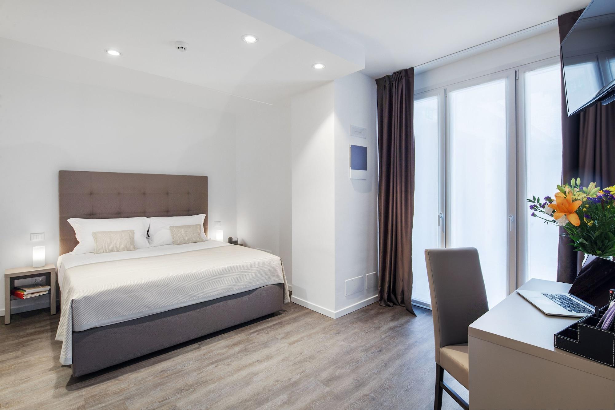Hotel Studio Inn Centrale & Milano Urban Padel Ngoại thất bức ảnh