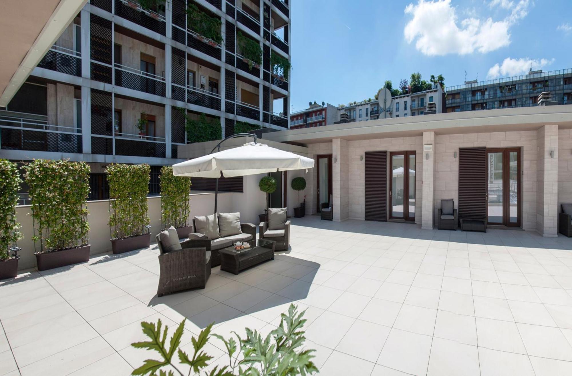Hotel Studio Inn Centrale & Milano Urban Padel Ngoại thất bức ảnh