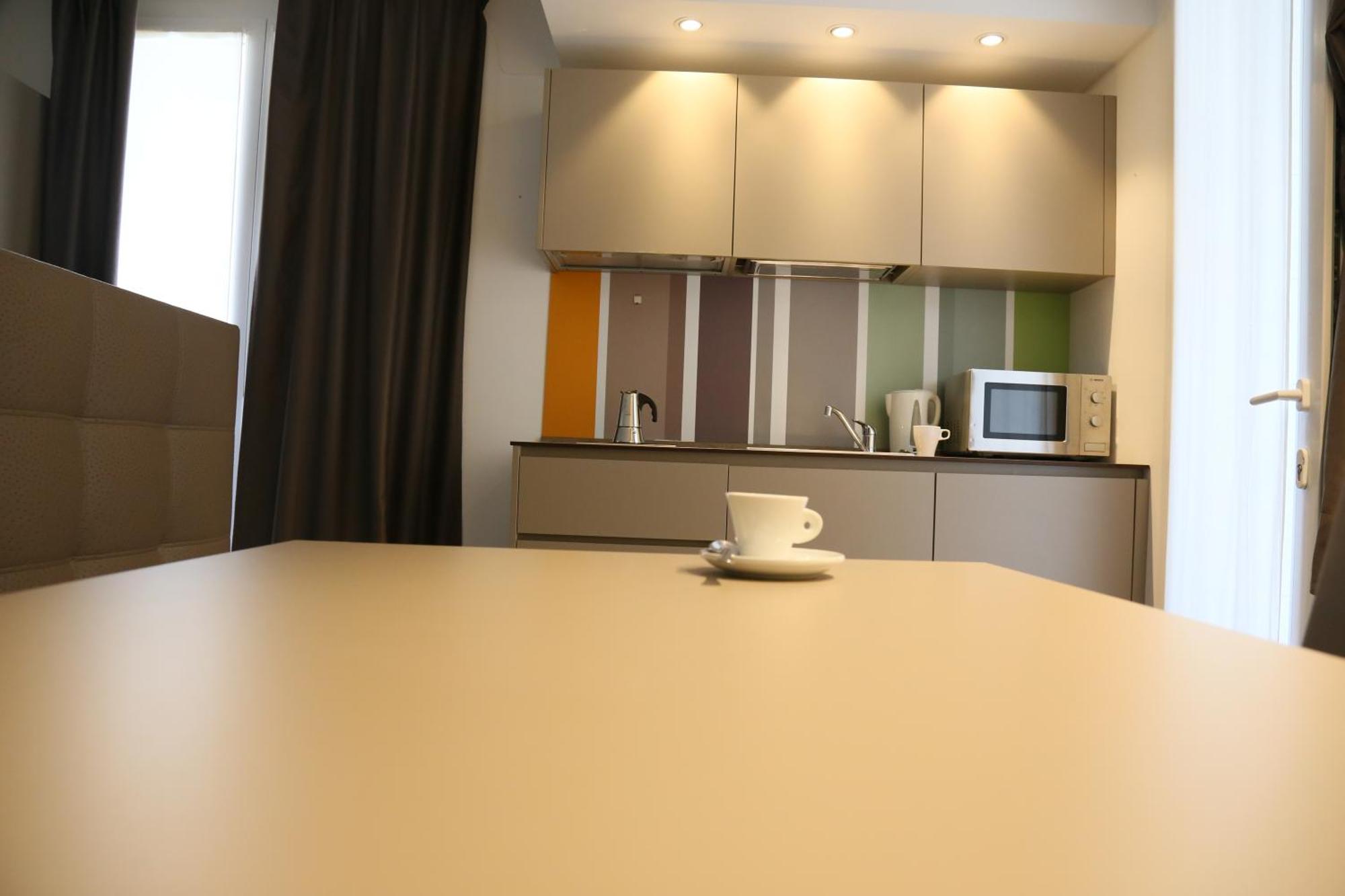 Hotel Studio Inn Centrale & Milano Urban Padel Ngoại thất bức ảnh